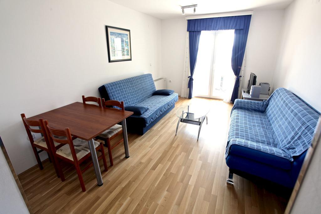 Vila Smirna Sveti Filip i Jakov Kamer foto